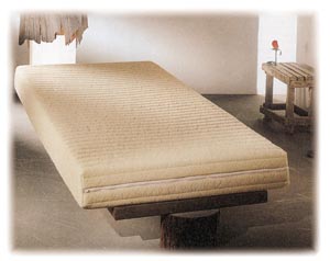 Matelas en latex anallergiques avec traitement antibactérie et antiacariens, Matelas amovibles à zones differenciées.