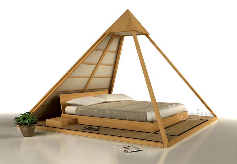 Letto Cheope: Letto a piramide in faggio massello lamellare. Secondo alcune teorie, dormire al centro di una piramide porta benefici al corpo ed alla mente umana, energizzando ed ottimizzando le funzioni degli organi.