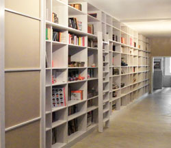 Cinius LIBRERIE ante scorrevoli, libreria componibile o a scala, modulari ad uso armadietto con kit di montaggio, ripiani